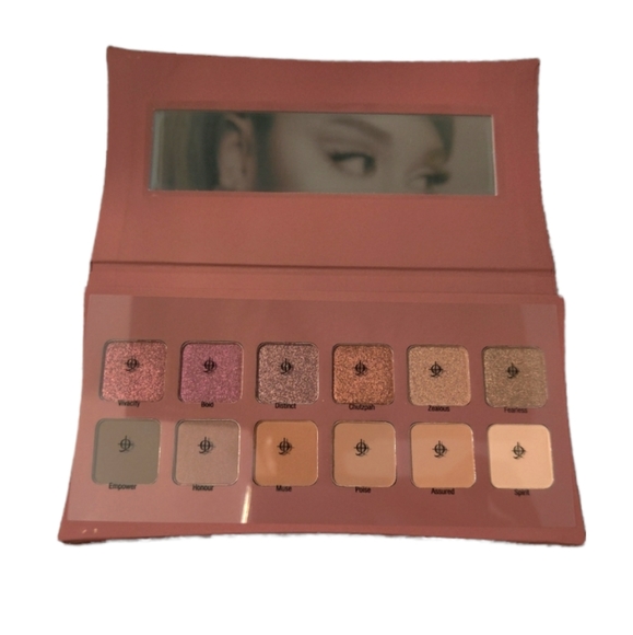 Illamasqua Unveild Artistry Palette - Picture 1 of 7